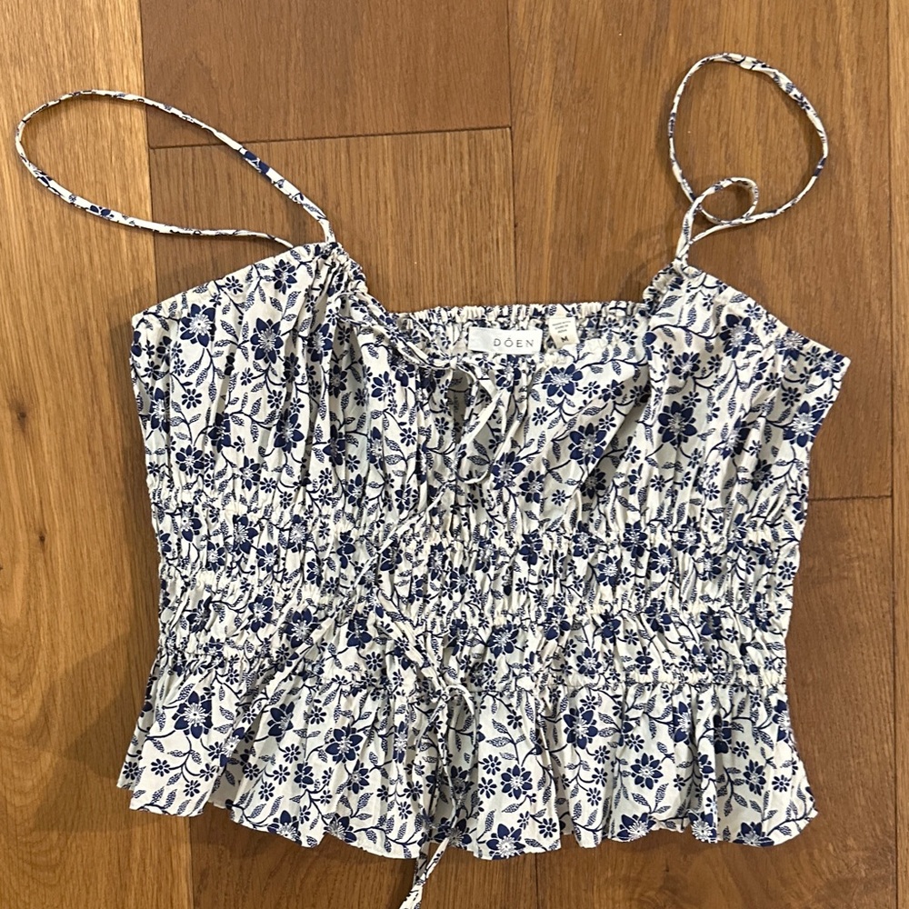 Doen White and Blue Floral Blouse